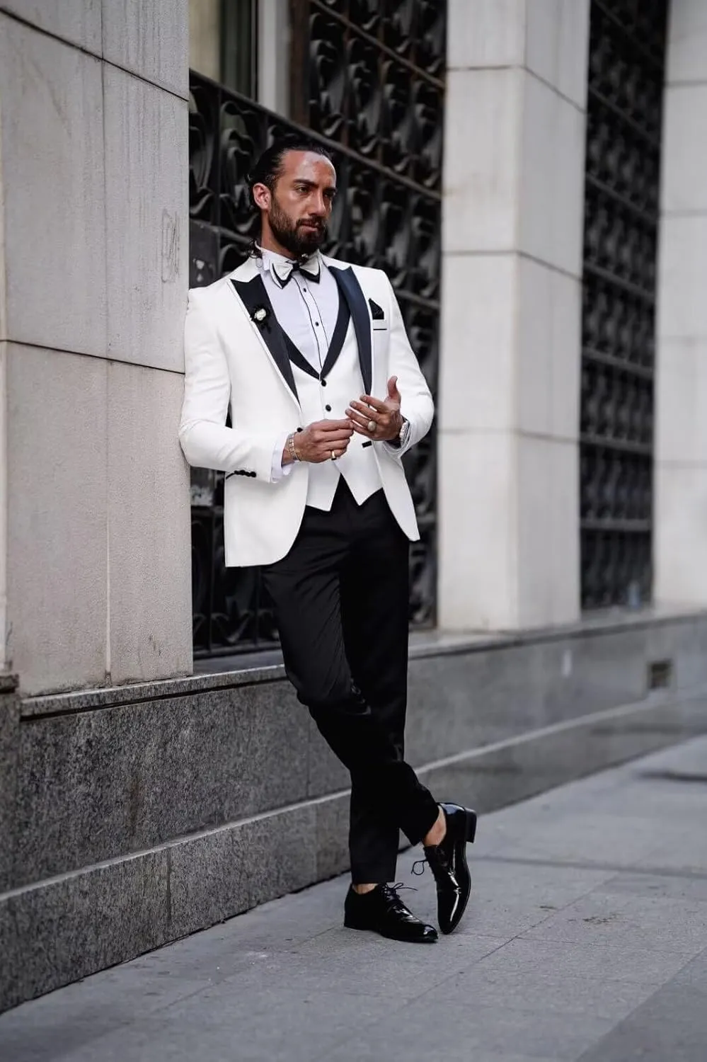 Mens Tuxedo Suits Slim Fit 3 Piece Formal Suit for Men Wedding Suits Stylish Suit Jacket Vest Pants with Tie