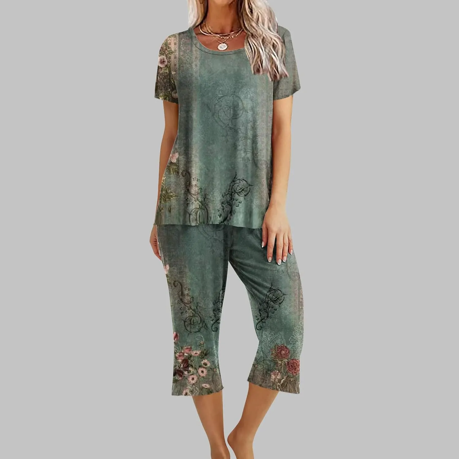 Pajamas for Women 2023 Set Short Sleeve Capri Pajamas Ladies Soft Comfy Pjs Summer Lounge Sleepwear Set With Pockets